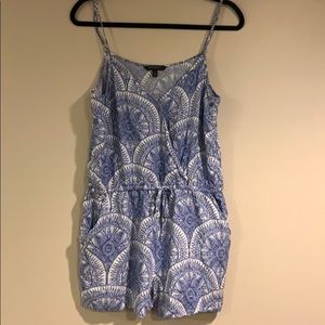 Banana Republic Romper- L